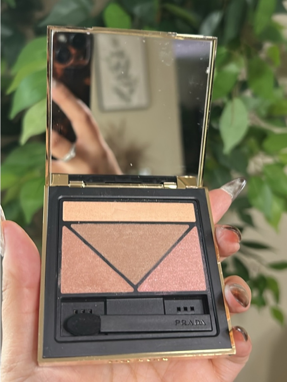 PRADA Dimensions Multi-Effect Refillable Eyeshadow Palette 07 Peony - Picture 4 of 5